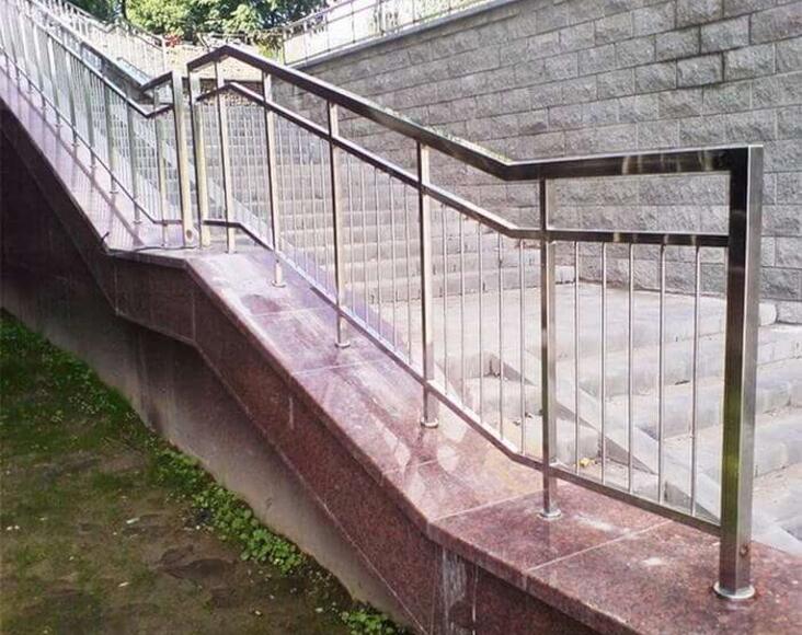 Лестничные ограждения из нержавейки